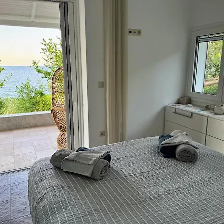 Villa Pitidis - Davai Yialassi *