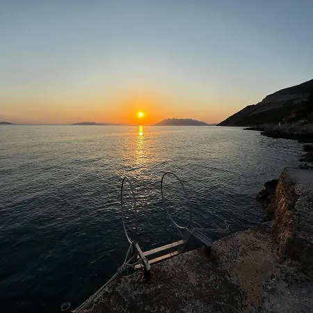 Villa Pitidis - Davai Yialassi *